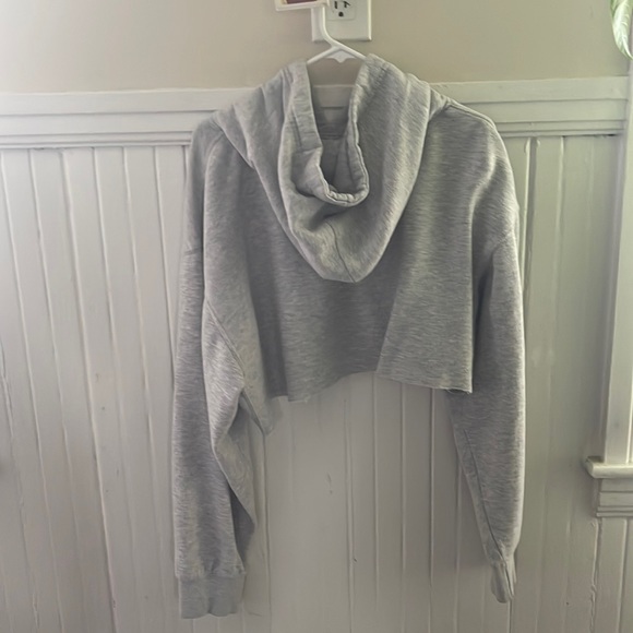 Women’s Grey Whale Outfitters Boston crop hoodie, size XL, gently worn - Picture 2 of 2
